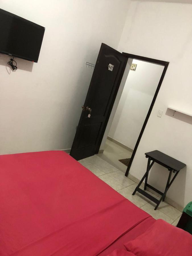 Hostal Playa Imperial マンタ エクステリア 写真